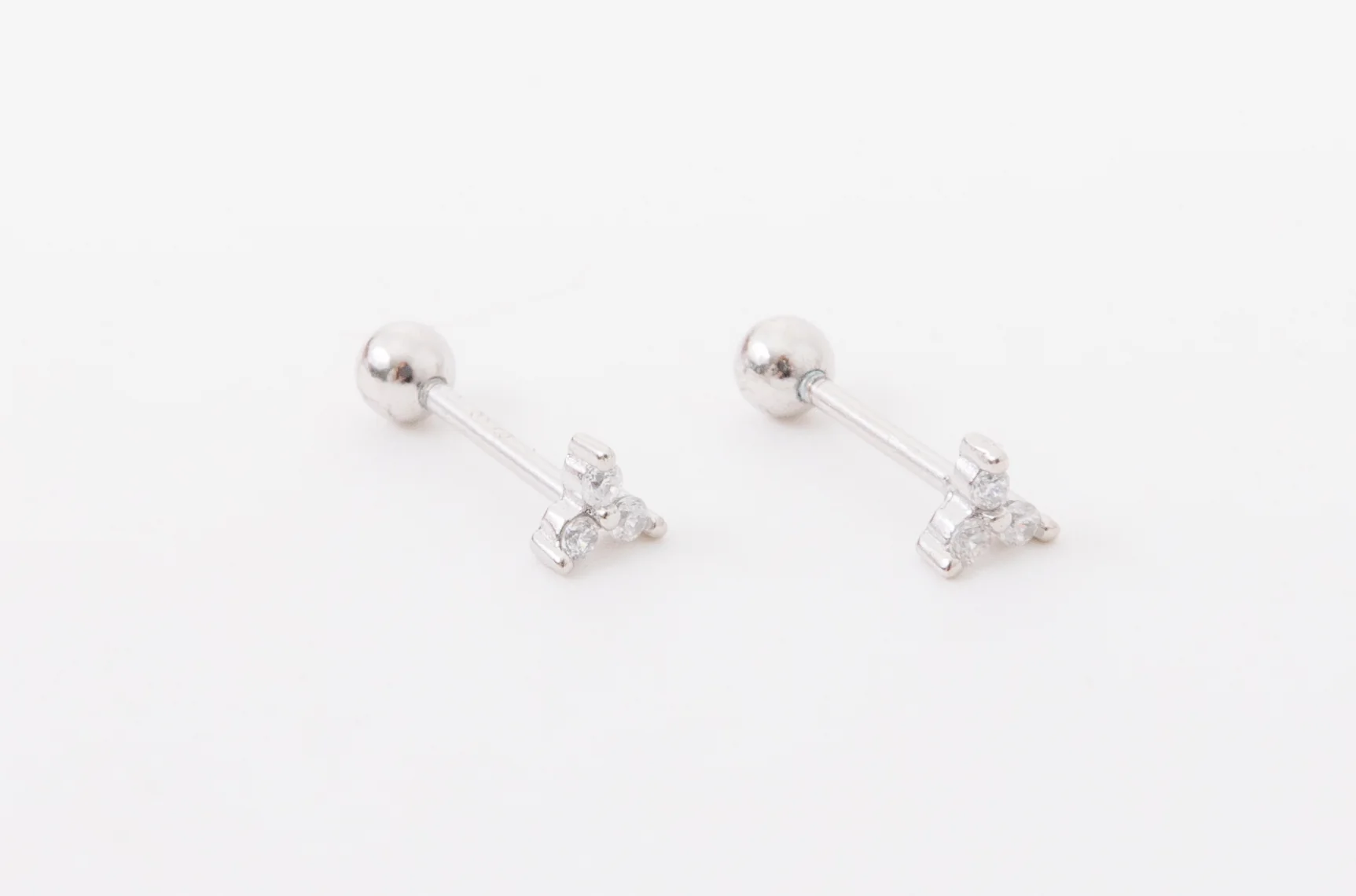 Three Diamond Cluster Screwbacks - Image 7